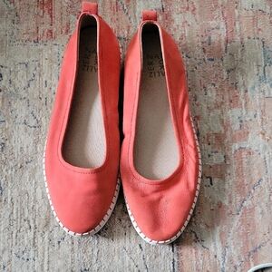 Naturalizer Dolly Slip On Sneakers/loafers For Women's Vibrant Coral